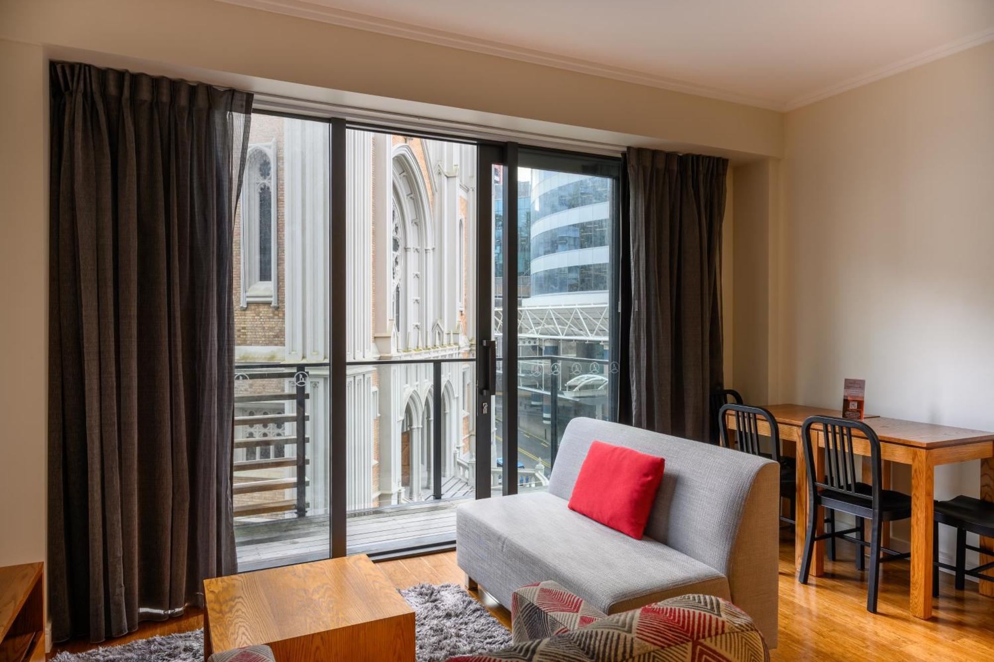 Boulcott Suites Wellington Bagian luar foto A typical apartment at the University of Melbourne